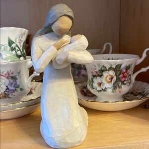 Vintage Willow tree 1999 Nativity , Mary and Jesus